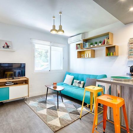 Beachside Cosy Apartment With Pool Естепона Екстериор снимка