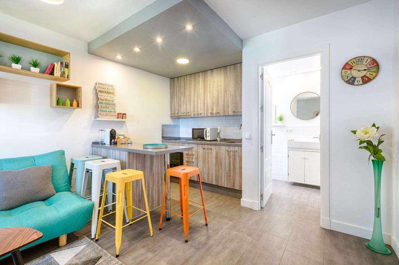 Beachside Cosy Apartment With Pool Естепона Екстериор снимка
